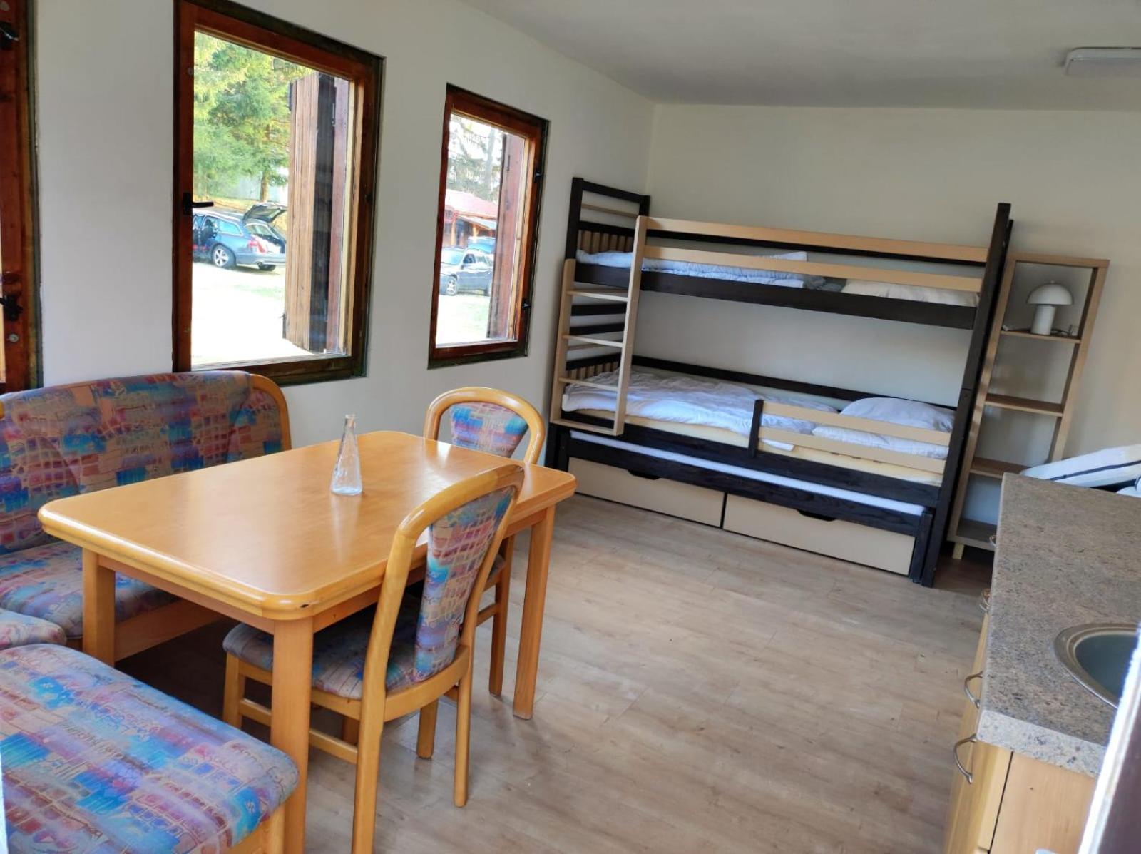 Lesni Chaty "Hogo Fogo" Kytlice Chambre photo