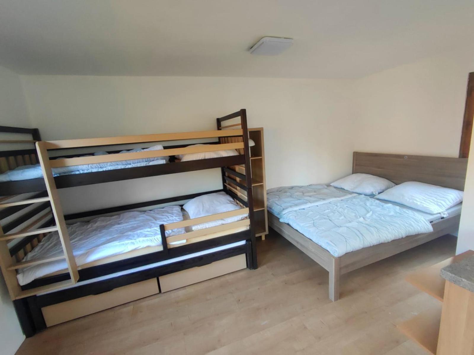 Lesni Chaty "Hogo Fogo" Kytlice Chambre photo